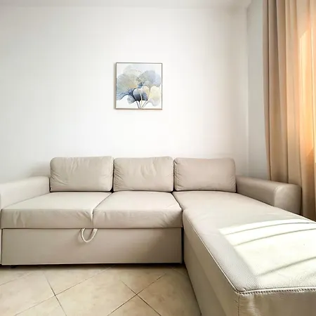 Апартаменты Seaside Sanctuary *