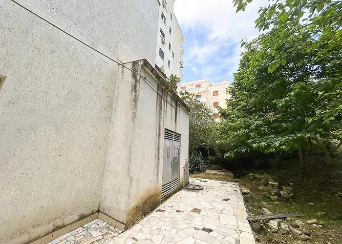 Апартаменты Seaside Sanctuary